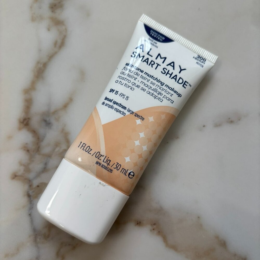 NEW! Almay Smart Shade Skintone Matching Makeup 300 Medium SPF 15 - 1 fl oz